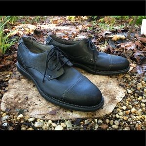 Black leather Sperry Top-Sider Gold Cup shoes.  Men’s size 13.